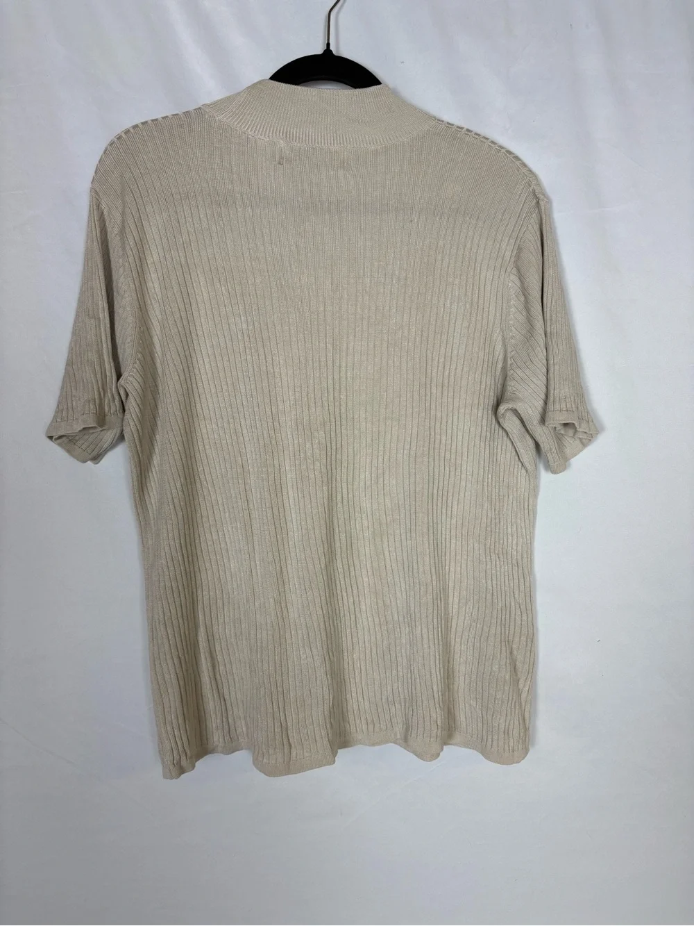 Liz Claiborne Ribbed Short-Sleeve Turtleneck Top in Cream